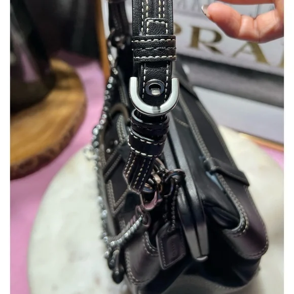 Coach RARE Black Soho Kisslock Vintage leather crystal velvet bow EUC - Picture 11 of 13